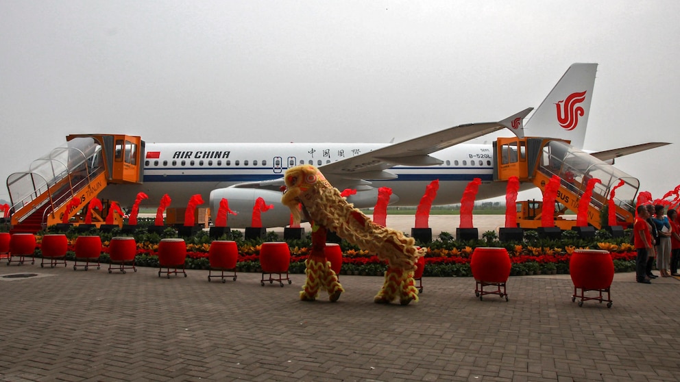 Emergency landing raises safety concerns: nine injured as Air China jetliner encounters engine fire at Changi Airport 